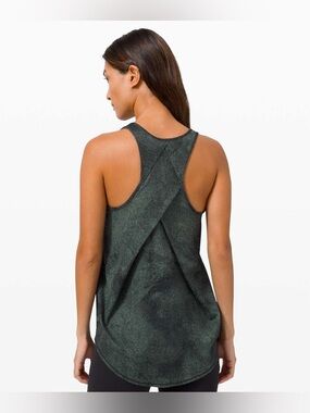 Lululemon Pleated Essential Tank Size 12